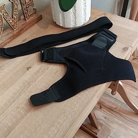 NWOT Black Neoprene Shoulder Stability Adjustable Brace Support Strap - Picture 14 of 17